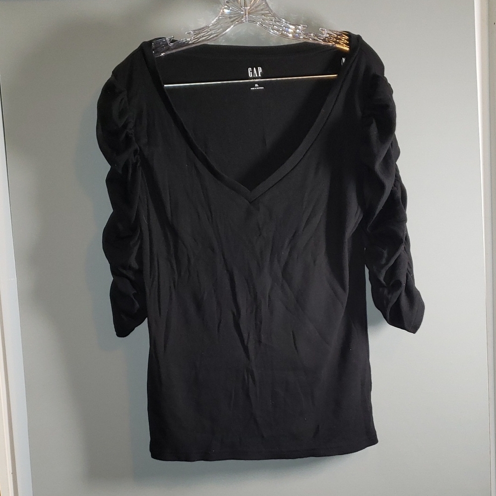 GAP Black Ruched arm Women's Top XL V-neck